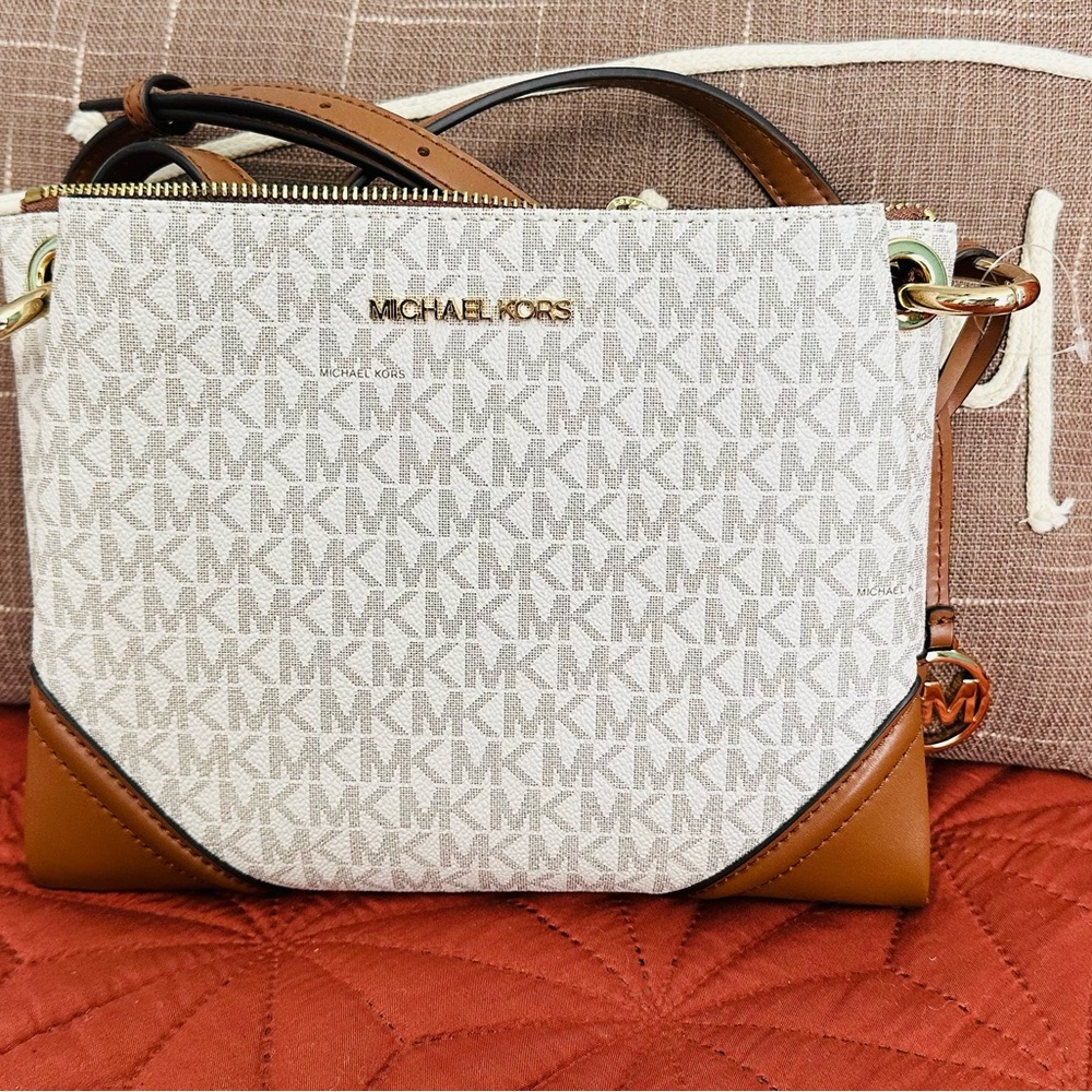 NWT Michael Kors Crossbody Bag